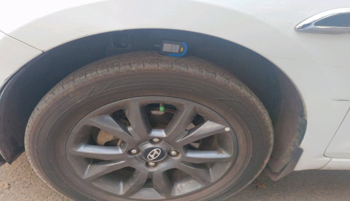 2020 Hyundai Elite i20 SPORTZ PLUS 1.2, Petrol, Manual, 90,573 km, tyre