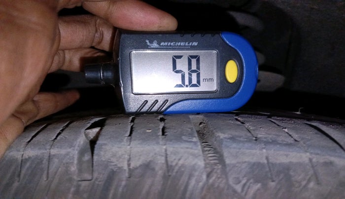 2022 Tata Harrier XTA PLUS 2.0L KRYOTEC DARK EDITION, Diesel, Automatic, 75,622 km, tyre