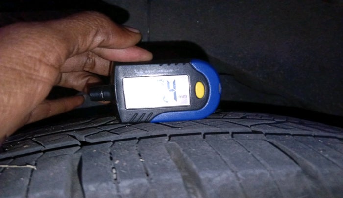 2022 Tata Harrier XTA PLUS 2.0L KRYOTEC DARK EDITION, Diesel, Automatic, 75,622 km, tyre