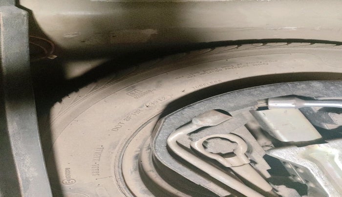 2012 Volkswagen Polo HIGHLINE DIESEL, Diesel, Manual, 87,820 km, tyre