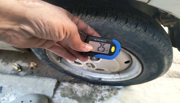 2011 Tata Nano LX, Petrol, Manual, 31,571 km, tyre