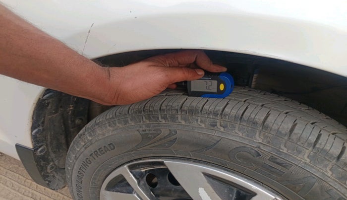 2017 Maruti Swift VXI O, Petrol, Manual, 1,25,099 km, tyre