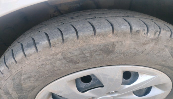 2016 Hyundai Elite i20 MAGNA 1.2, CNG, Manual, 89,419 km, tyre