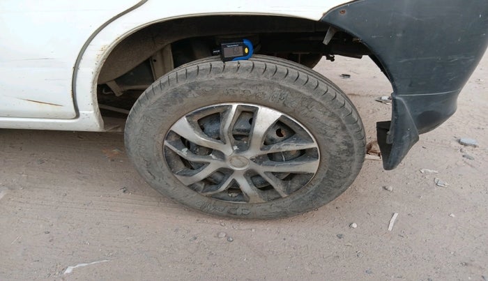 2011 Maruti Alto STD, Petrol, Manual, 86,760 km, tyre