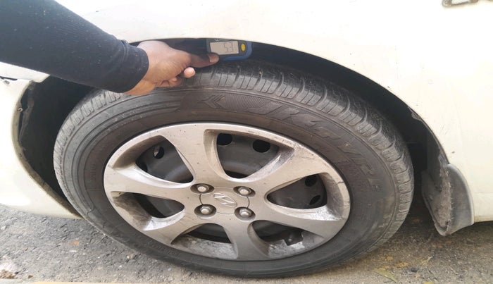 2012 Hyundai Verna FLUIDIC 1.6 CRDI EX, Diesel, Manual, 1,42,340 km, tyre