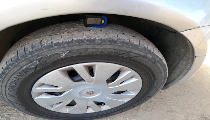 2011 Maruti Swift Dzire VDI, Diesel, Manual, 1,55,508 km, tyre