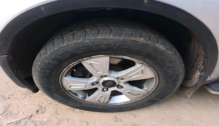 2014 Mahindra XUV500 W8, Diesel, Manual, 1,13,922 km, tyre