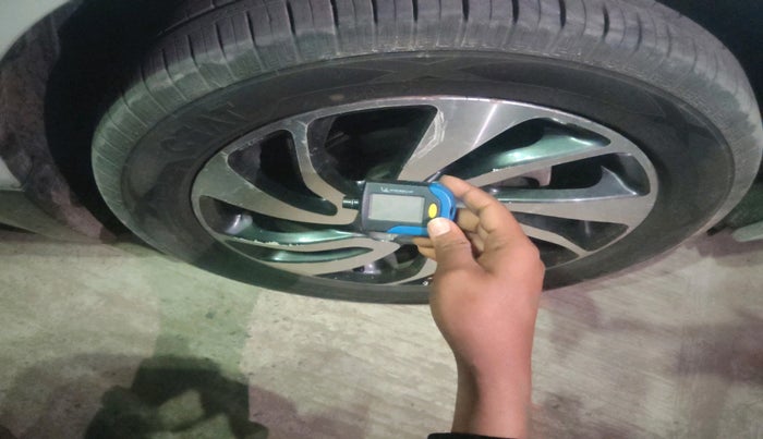 2019 Maruti Baleno ZETA DIESEL 1.3, Diesel, Manual, 1,09,355 km, tyre