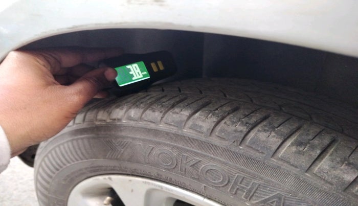 2012 Ford Figo TITANIUM 1.2 PETROL, Petrol, Manual, 87,278 km, tyre