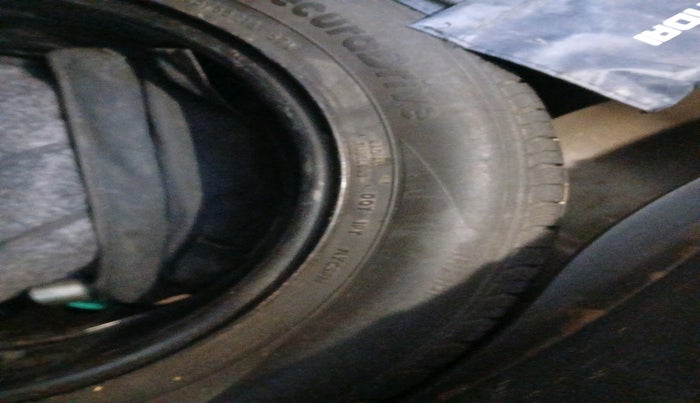 2015 Hyundai Elite i20 ASTA 1.2, Petrol, Manual, 65,871 km, tyre