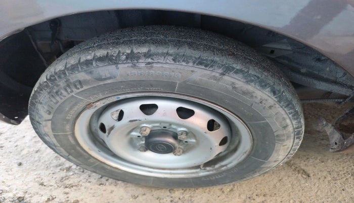 2017 Tata Tiago XE PETROL, Petrol, Manual, 62,311 km, tyre