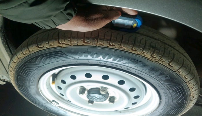 2020 Maruti New Wagon-R LXI CNG (O) 1.0, Petrol, Manual, 1,07,829 km, tyre