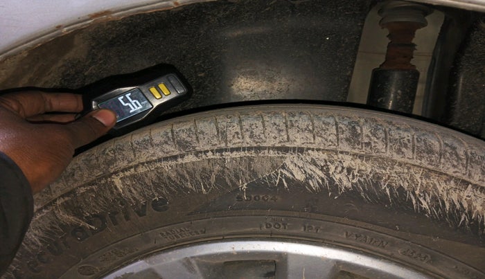 2014 Maruti Swift Dzire VDI, Diesel, Manual, 1,51,919 km, tyre