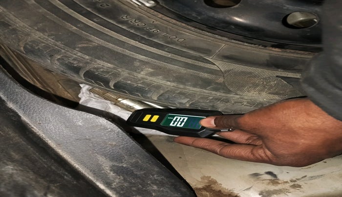 2014 Maruti Swift Dzire VDI, Diesel, Manual, 1,51,919 km, tyre