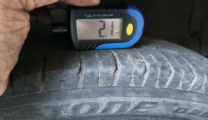 2012 Maruti Wagon R 1.0 VXI, Petrol, Manual, 82,037 km, tyre