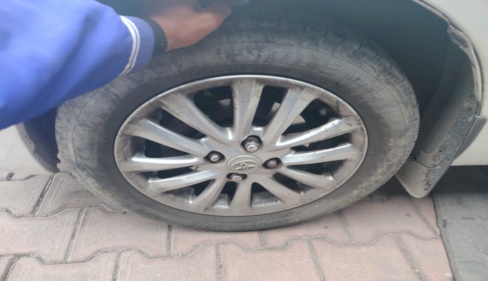 2015 Toyota Etios Liva VX, Petrol, Manual, 91,108 km, tyre