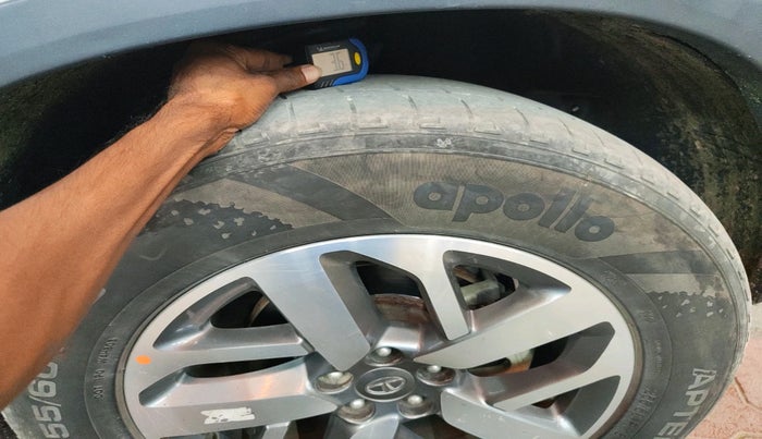 2021 Tata Safari XZ PLUS 6 S, Diesel, Manual, 73,057 km, tyre