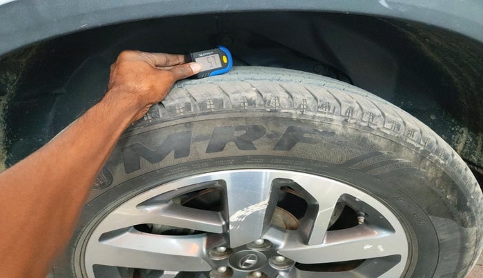 2021 Tata Safari XZ PLUS 6 S, Diesel, Manual, 73,057 km, tyre