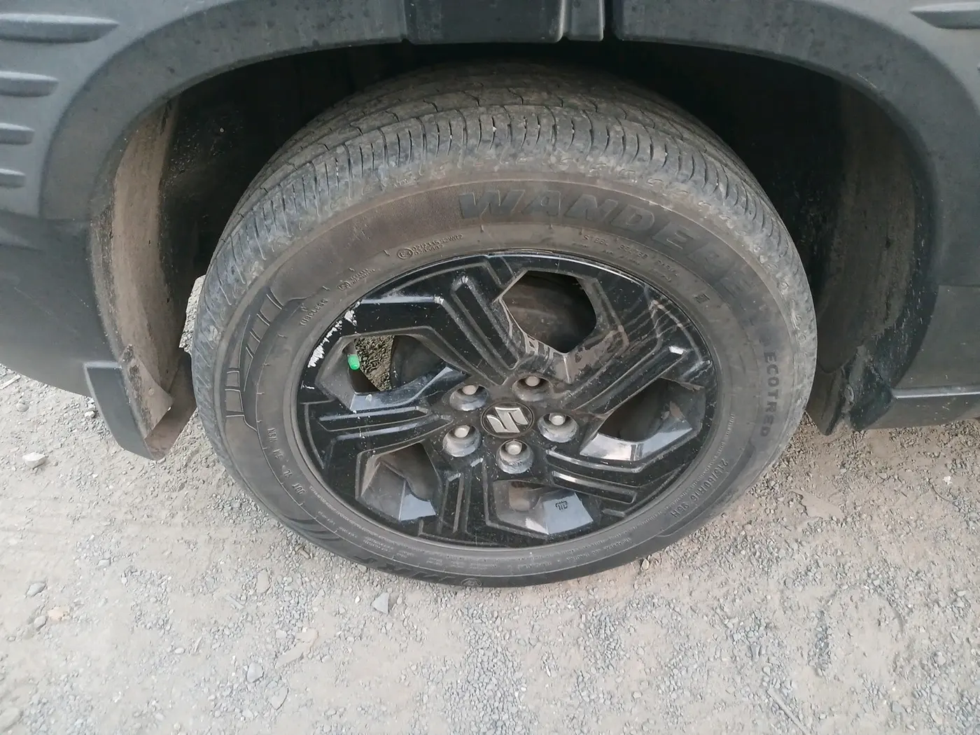 2022 Maruti BREZZA ZXI SMART HYBRID , Petrol, Manual, 22,880 km, tyre