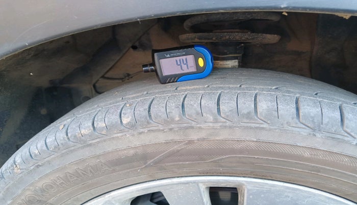 2016 Maruti S Cross ZETA 1.3, Diesel, Manual, 1,30,951 km, tyre