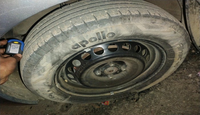 2016 Maruti Baleno ALPHA DIESEL 1.3, Diesel, Manual, 1,86,255 km, tyre