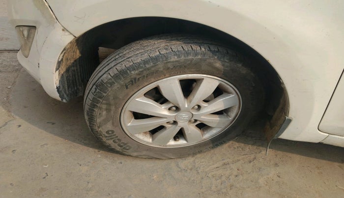 2013 Hyundai i20 SPORTZ 1.2, Petrol, Manual, 68,496 km, tyre