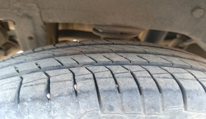 2014 Maruti Alto K10 VXI, Petrol, Manual, 87,350 km, tyre