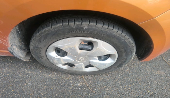 2016 Tata Tiago XT DIESEL, Diesel, Manual, 1,00,705 km, tyre