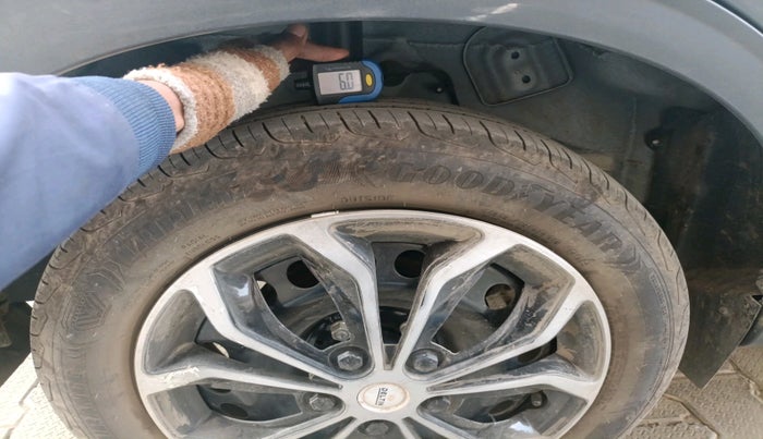 2025 Tata NEXON Smart CNG, Petrol, Manual, 8,148 km, tyre