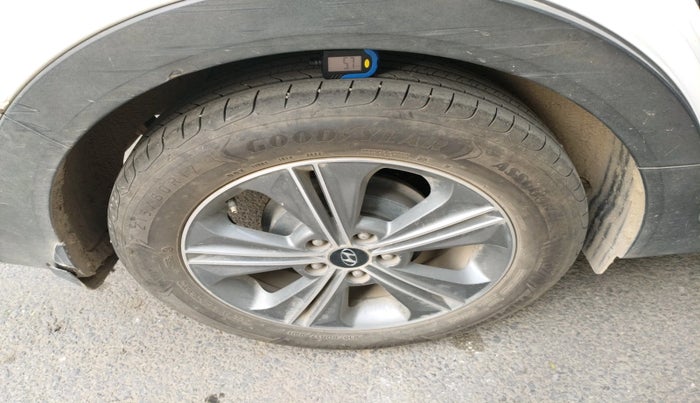 2017 Hyundai Creta SX PLUS AT 1.6 DIESEL, Diesel, Automatic, 65,091 km, tyre