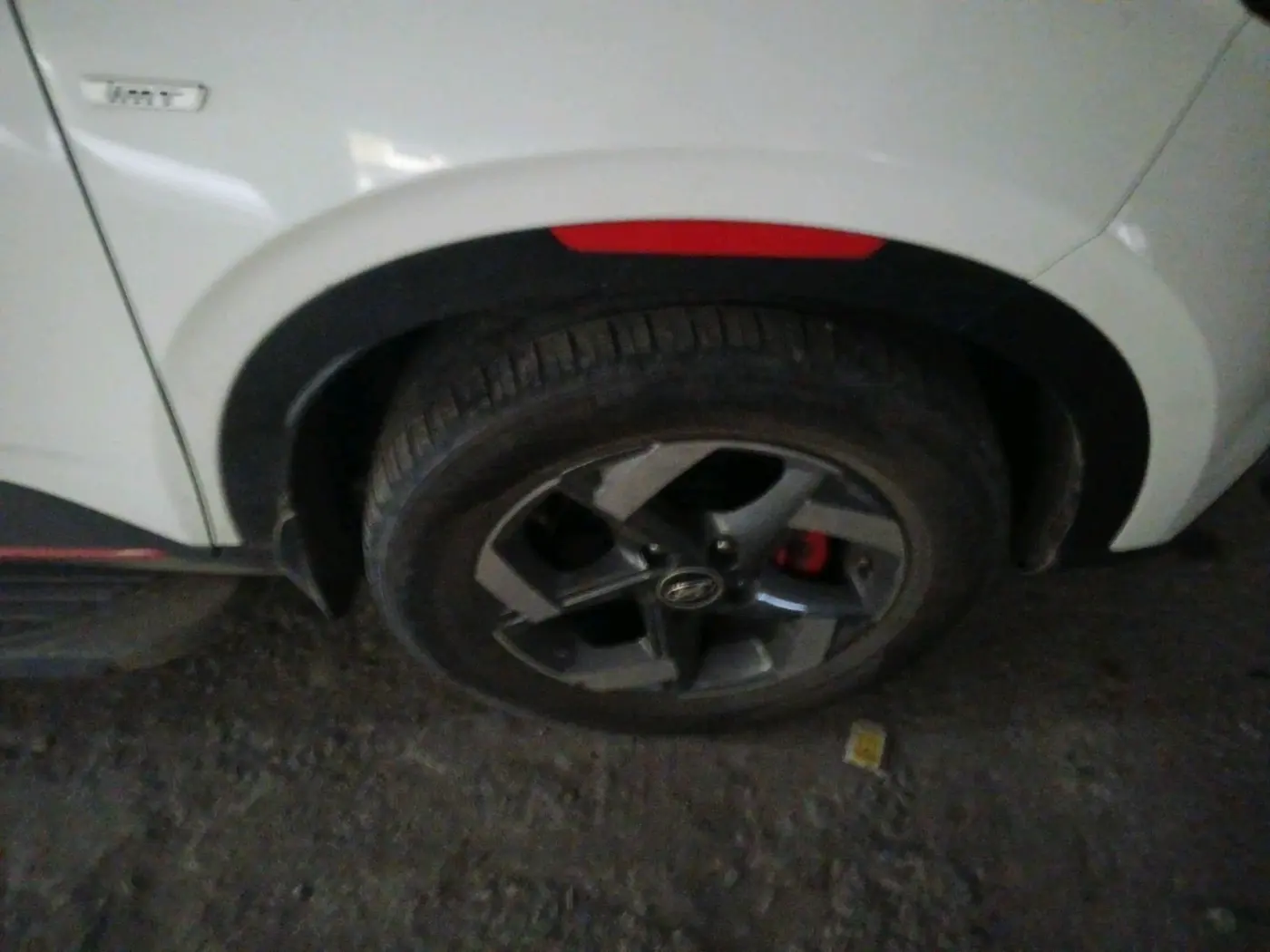 2020 Hyundai VENUE SX 1.0 (O) TURBO IMT, Petrol, Manual, 17,993 km, tyre