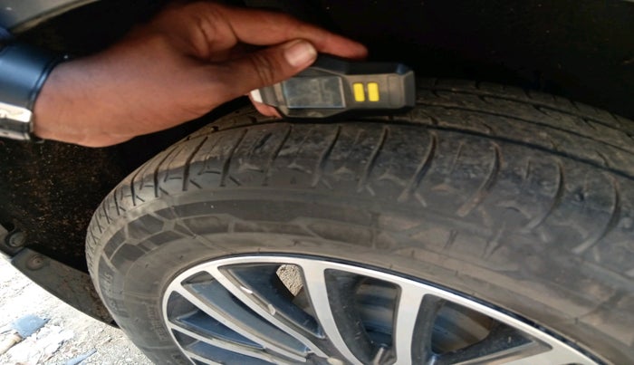 2018 Maruti Baleno DELTA PETROL 1.2, Petrol, Manual, 1,18,946 km, tyre