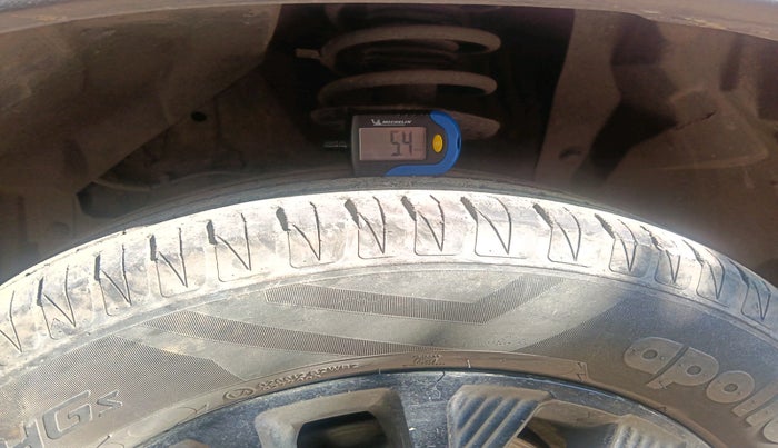 2021 Maruti Vitara Brezza ZXI, Petrol, Manual, 63,271 km, tyre