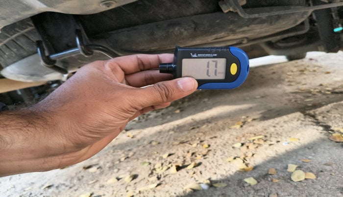 2013 Renault Duster RXL PETROL, Petrol, Manual, 77,002 km, tyre