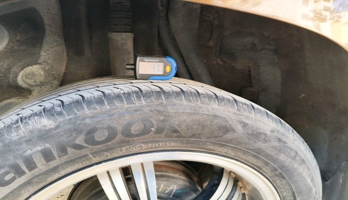 2013 Renault Duster RXL PETROL, Petrol, Manual, 77,002 km, tyre