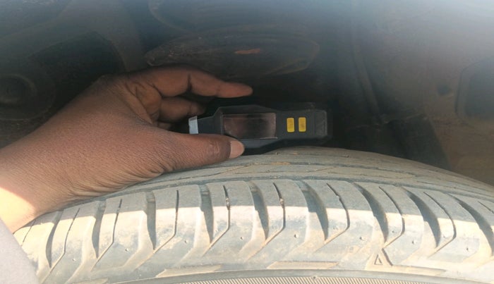 2014 Renault Duster 110 PS RXZ 4X4 MT DIESEL, Diesel, Manual, 1,38,398 km, tyre