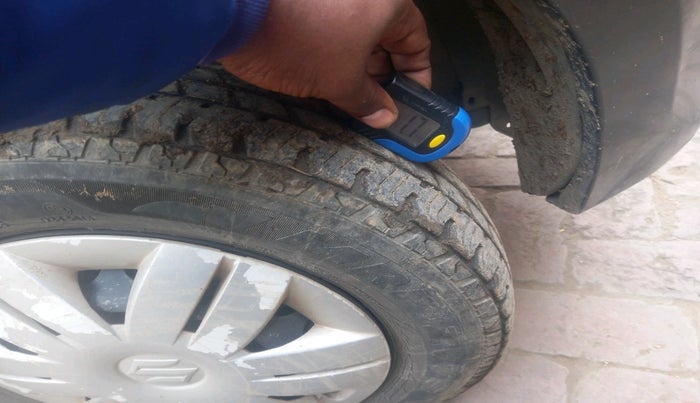 2016 Maruti Alto 800 VXI, Petrol, Manual, 22,384 km, tyre