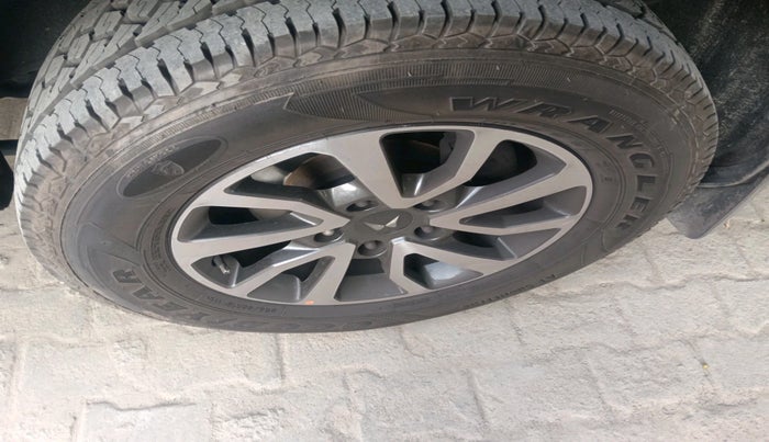 2023 Mahindra SCORPIO-N Z6 DIESEL MT 2WD 7 STR, Diesel, Manual, 82,782 km, tyre