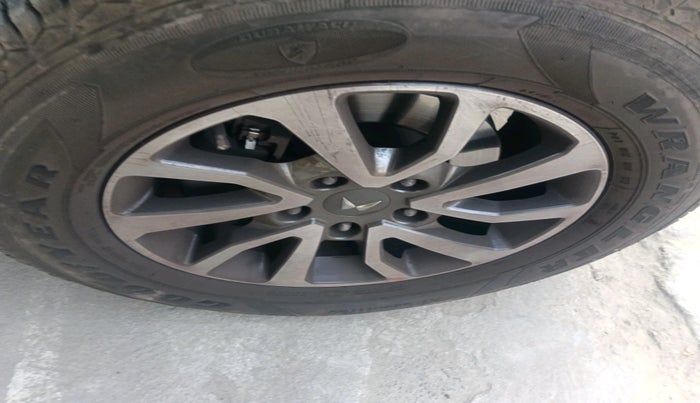 2023 Mahindra SCORPIO-N Z6 DIESEL MT 2WD 7 STR, Diesel, Manual, 82,782 km, tyre