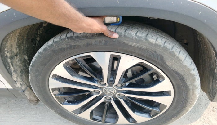 2021 MG HECTOR SHARP 1.5 DCT PETROL, Petrol, Automatic, 1,18,422 km, tyre