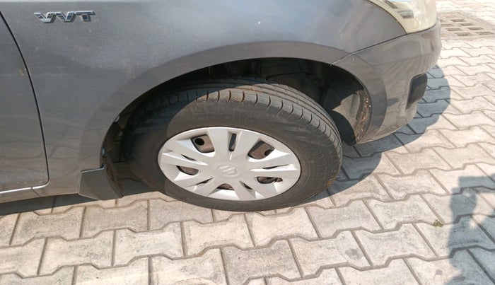 2014 Maruti Swift Dzire VXI, Petrol, Manual, 72,752 km, tyre