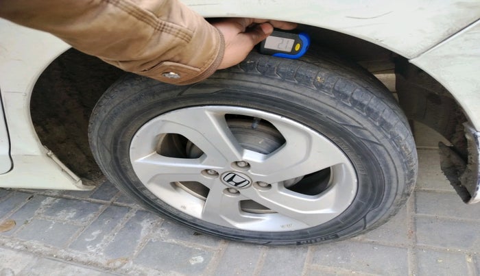 2016 Honda City 1.5L I-VTEC V MT, Petrol, Manual, 99,279 km, tyre