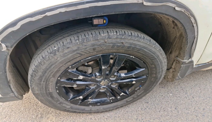 2020 Maruti Vitara Brezza ZDI AMT, Diesel, Automatic, 1,02,072 km, tyre