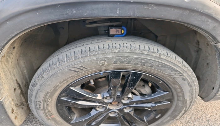 2020 Maruti Vitara Brezza ZDI AMT, Diesel, Automatic, 1,02,072 km, tyre