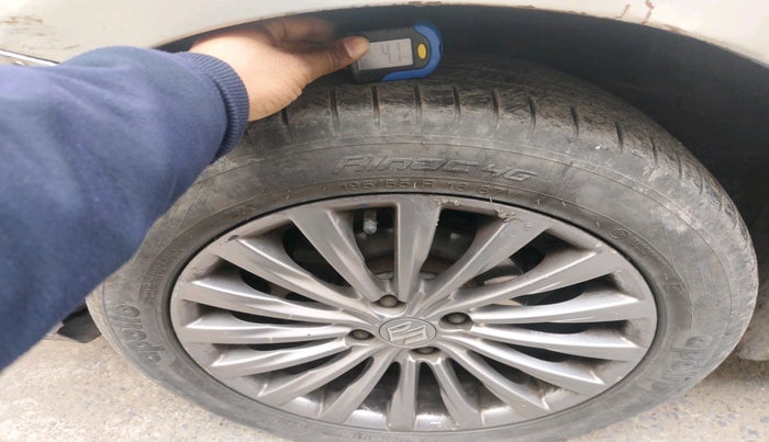 2017 Maruti Ciaz ALPHA DIESEL 1.3, Diesel, Manual, 1,15,797 km, tyre