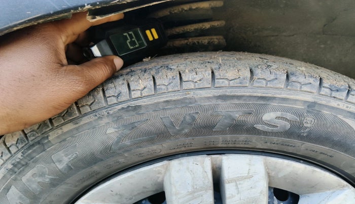 2018 Maruti Alto 800 LXI, Petrol, Manual, 64,721 km, tyre