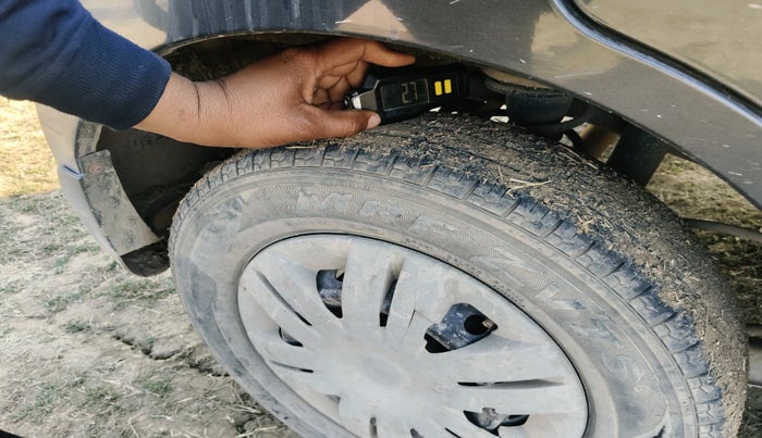 2018 Maruti Alto 800 LXI, Petrol, Manual, 64,721 km, tyre