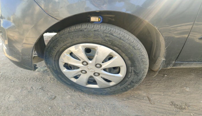 2012 Hyundai i10 MAGNA 1.2, Petrol, Manual, 99,318 km, tyre