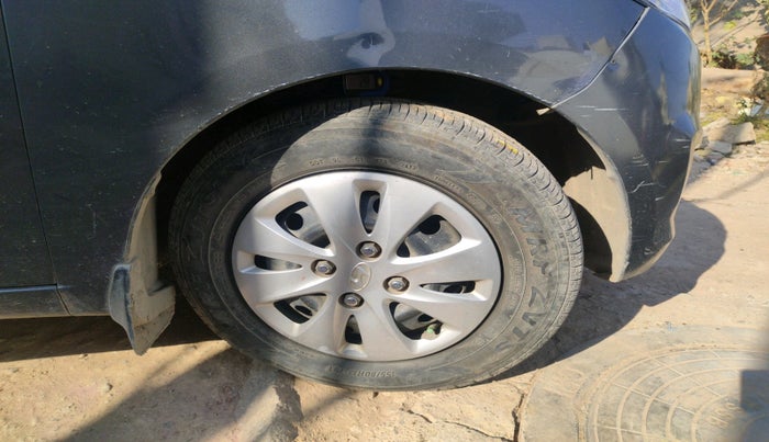 2012 Hyundai i10 MAGNA 1.2, Petrol, Manual, 99,318 km, tyre