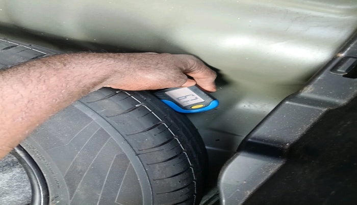 2021 Hyundai VENUE SX 1.5 CRDI, Diesel, Manual, 44,854 km, tyre